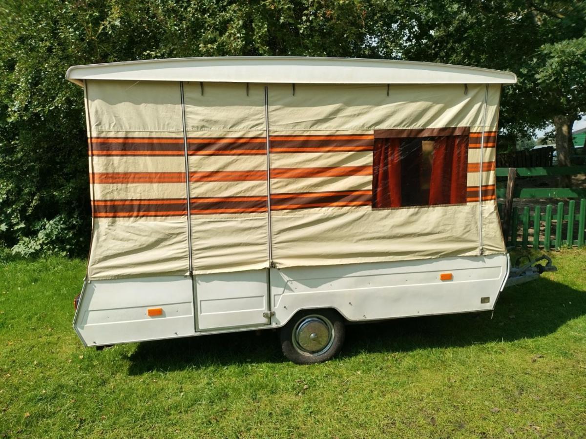 ホテル Retro Vouwwagen Tynaarlo エクステリア 写真